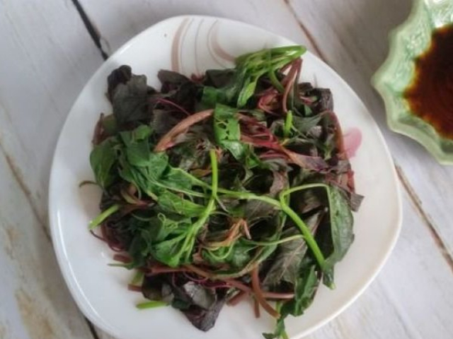 Ẩm thực - Những thực phẩm cấm kỵ ăn chung với rau dền, thèm mấy cũng chớ dại đụng đũa