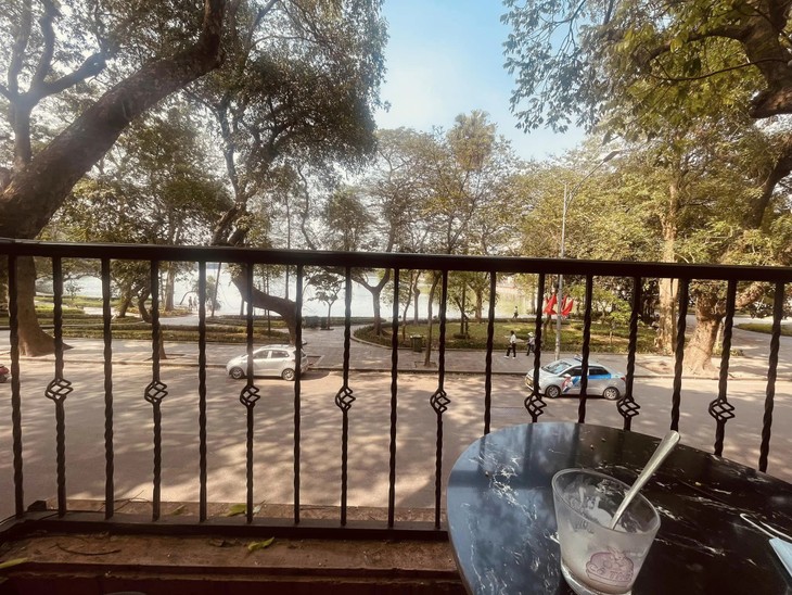 Điều đặc biệt trong căn nhà bạc tỷ giữa phố cổ của nam ca sĩ vừa nhập viện sau 18 ngày ăn chay - 7