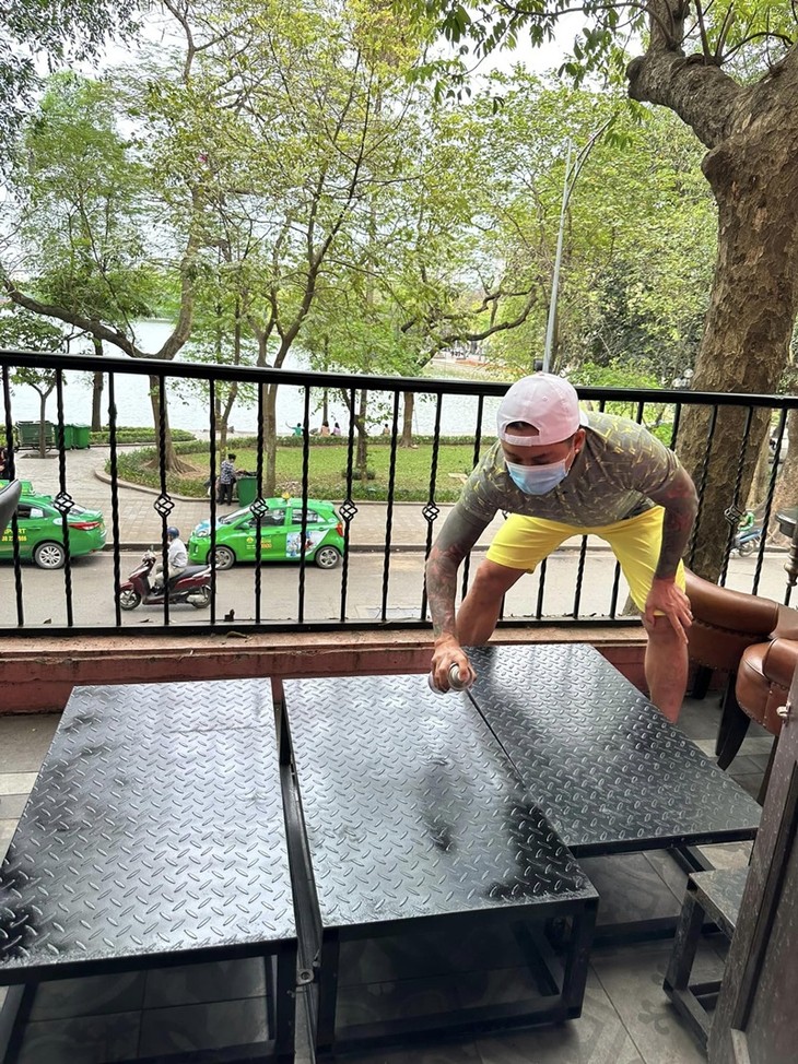 Điều đặc biệt trong căn nhà bạc tỷ giữa phố cổ của nam ca sĩ vừa nhập viện sau 18 ngày ăn chay - 9