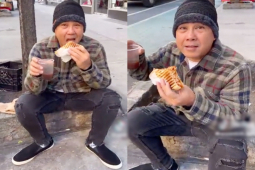 ”MC giàu nhất Việt Nam” sang Mỹ ăn sáng vỉa hè, gặp sự cố livestream