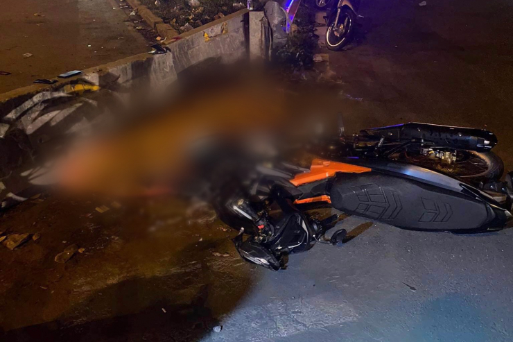 Hai thiếu niên trượt dài 15m trên Xa lộ Hà Nội, 1 người tử vong tại chỗ - 1