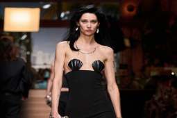 Thời trang - Show Dsquared2 2024 lăng xê phong cách khoe da thịt táo bạo