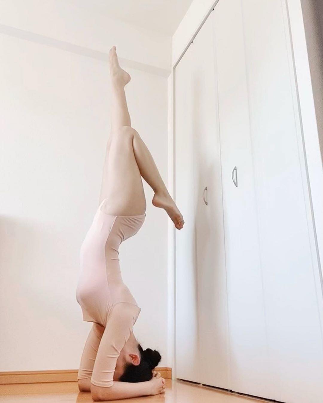 Trang phục tập yoga tại nhà của chân dài Trà Vinh, Cà Mau - 6