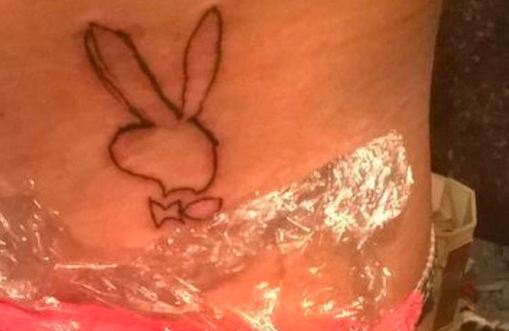 Một chú thỏ Playboy rẻ tiền.&nbsp;