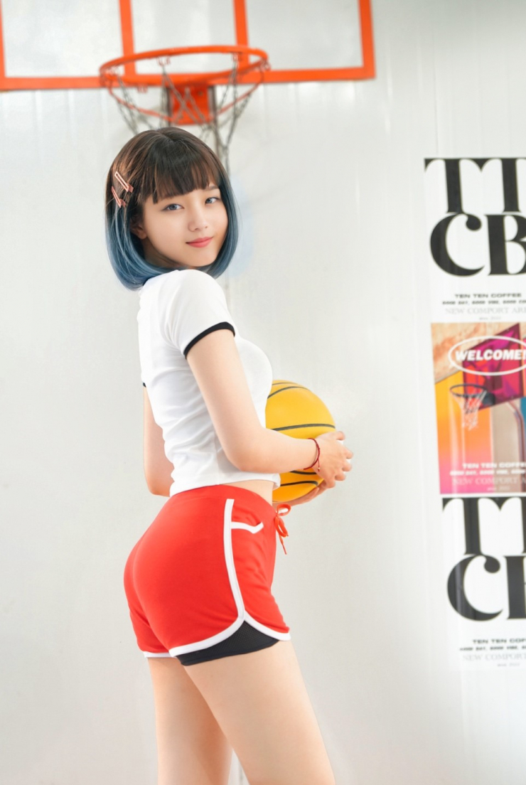 Eve Linh dáng thon toát lên vẻ khoẻ mạnh tự nhiên…