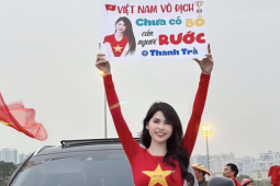 Bạn trẻ - Cuộc sống - 'Hot girl giơ biển tuyển chồng&quot; ở Mỹ Đình giờ ra sao?