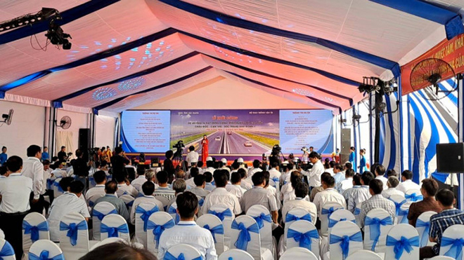 Lễ khởi công tại điểm cầu Hậu Giang sáng ngày 17/06
