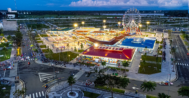 Nhiều công trình tiện ích mang giá trị thương mại, giải trí hình thành tại TP Vị Thanh (Ảnh: khu chợ đêm Bến Thành Asia)