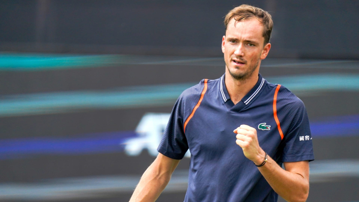 Medvedev thắng trận thứ 40 mùa giải tại Halle Open 2023