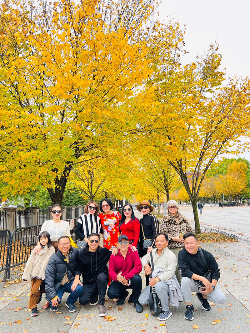 Mùa thu, 2 bên đường ngợp lá vàng