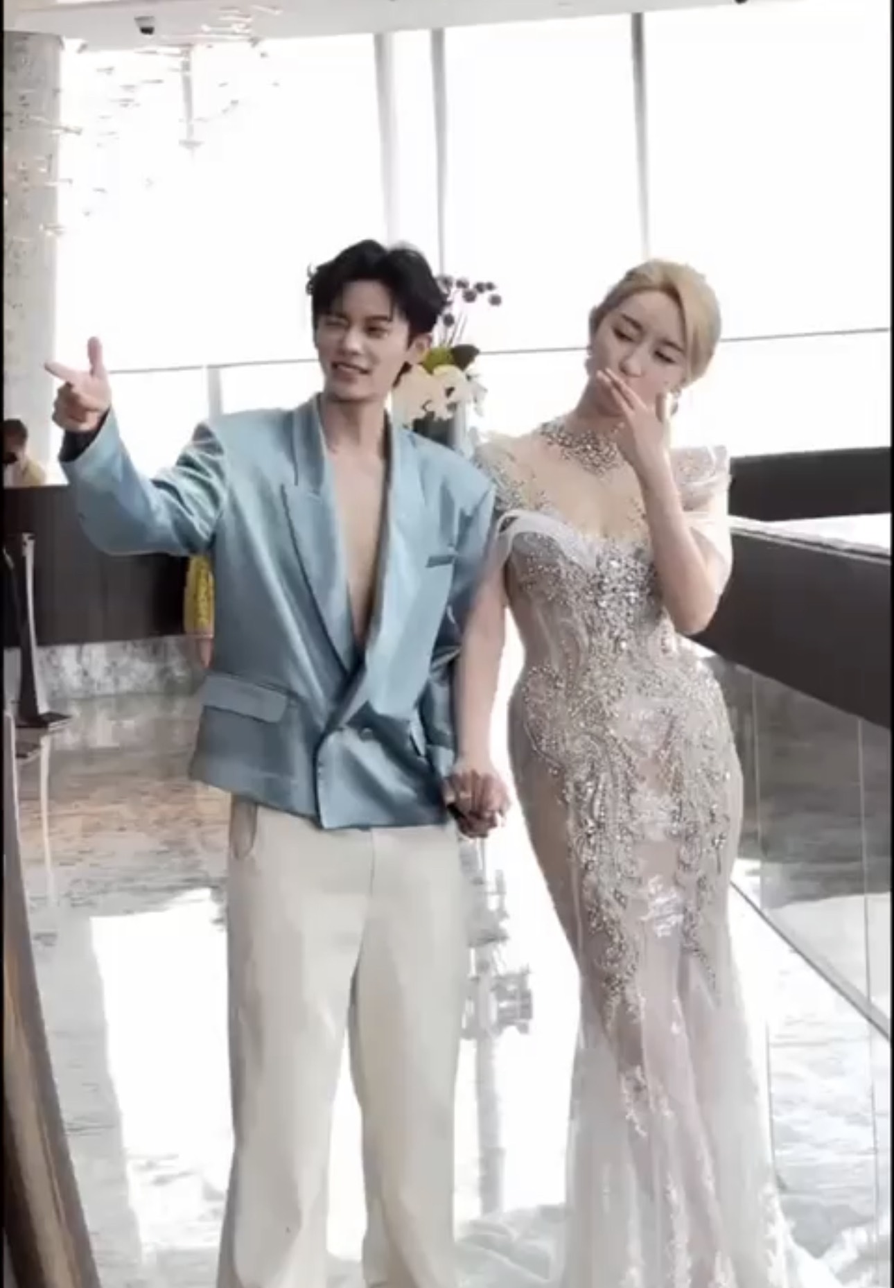 Cặp uyên ương hot nhất MXH Trung Quốc lại hút triệu view sau đám cưới cổ tích - 2