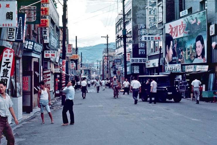 GDP Hàn Quốc&nbsp;năm 1960 chỉ hơn 3,9 tỷ USD. Nhưng, hiện nay GDP của nước này hơn 1,8 nghìn tỷ USD.
