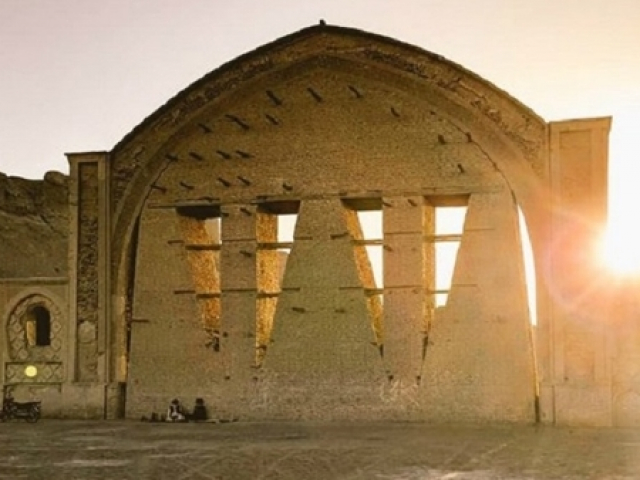 Thế giới - Mạo hiểm tới Afghanistan bắn súng cùng Taliban