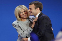 Tổng thống Pháp điển trai ”giữ lửa” hôn nhân thế nào khi vợ là cô giáo cũ hơn 24 tuổi?