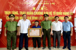 Vụ tấn công trụ sở UBND xã ở Đắk Lắk: Trao huân chương bảo vệ Tổ quốc hạng Ba cho 4 liệt sĩ