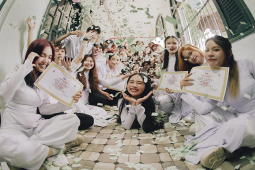 Nhạc - Phương Mỹ Chi rủ 200 học sinh "quậy tưng bừng"