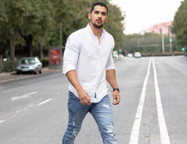 8 kiểu áo sơ mi trắng cho chàng lịch lãm ngút ngàn - 1