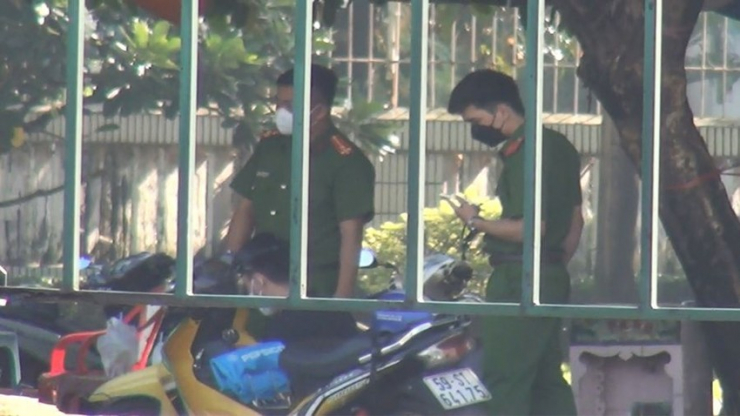 Công an khám nghiệm hiện trường, điều tra làm rõ vụ việc. Ảnh: HT