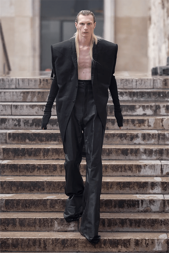 Không thể phủ nhận Rick Owens xứng đáng với danh hiệu 'Chúa tể bóng tối' - 2