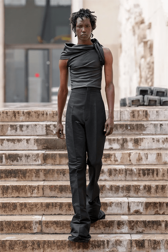 Không thể phủ nhận Rick Owens xứng đáng với danh hiệu 'Chúa tể bóng tối' - 15