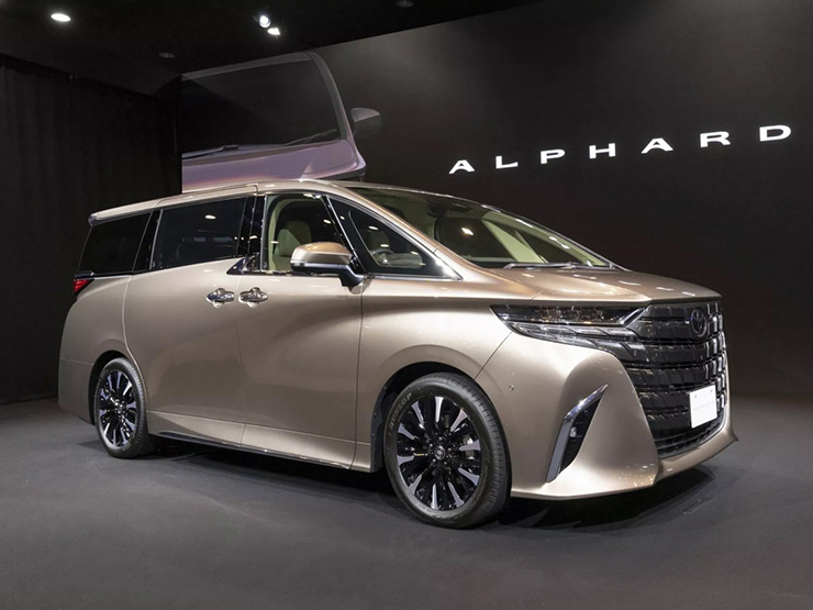 Toyota trình làng MPV Alphard thế hệ mới, giá từ 779 triệu đồng - 1