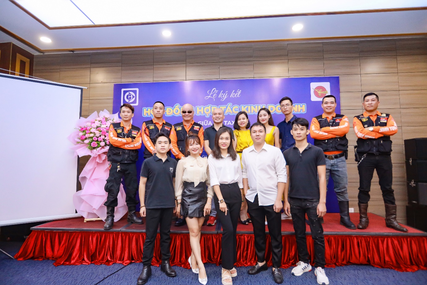 Đại diện các phòng ban của GV Taxi và đội mô tô