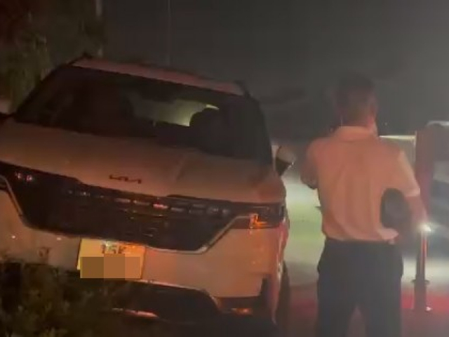 Tin tức trong ngày - Nữ tài xế tố bị chiếm giữ ô tô trái phép sau va chạm giao thông