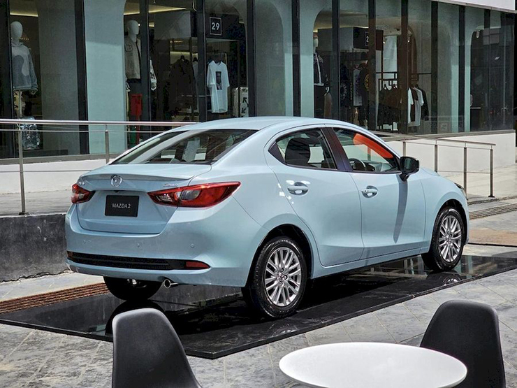 Mazda2 2023 chính thức trình làng, giá từ 404 triệu đồng - 8