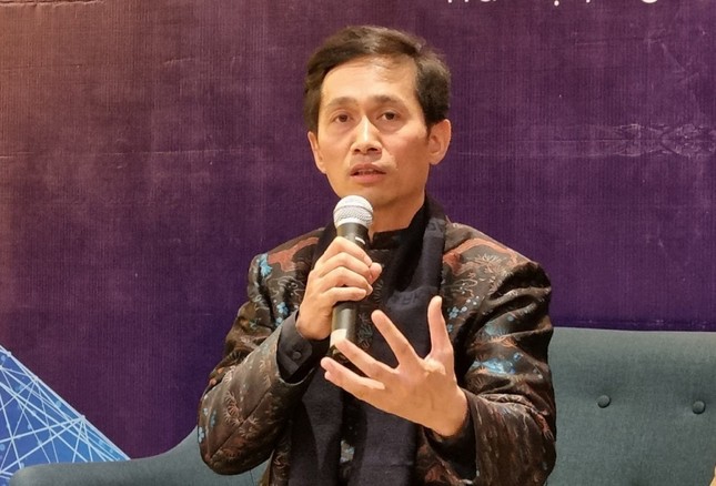 Ông Lăng từng có nhiều phát ngôn gây chú ý xoay quanh nhóm Apec, phủ nhận "lái" cổ phiếu, tự tin API, APS, IDJ sẽ là hoa hậu trong năm 2023.