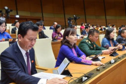 Tin tức trong ngày - Ông Nguyễn Hồng Nam được phê chuẩn bổ nhiệm Thẩm phán TAND Tối cao