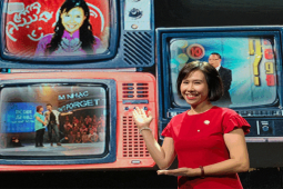 Đời sống Showbiz - MC Vũ Thanh Hường: "Khi về nhà, công việc ở đằng sau cánh cửa"