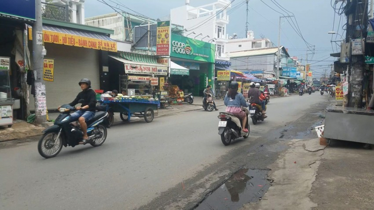 Khu vực xảy ra vụ cướp giật trên đường Gò Xoài, quận Bình Tân. Ảnh: HT