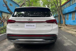 Hyundai Santa Fe phiên bản hybrid tiếp tục lộ diện tại Việt Nam