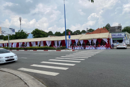 Tin tức trong ngày - Bình Dương: Xôn xao đám cưới dựng rạp như dãy nhà trên đường lớn