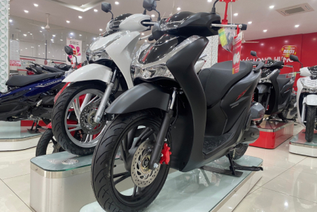 Honda SH bất ngờ giảm giá sốc, sắp lặp lại số phận Honda @?