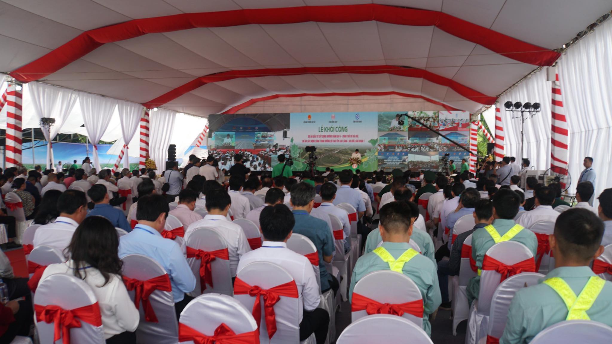 Toàn cảnh lễ khởi công dự án cao tốc Cao Lãnh - An Hữu giai đoạn 1.