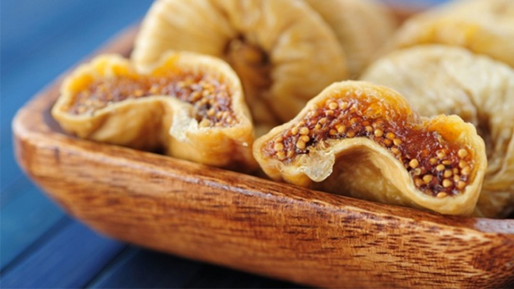 Ăn quả sung khô cũng có nhiều tác dụng đối với sức khỏe. Ảnh minh họa.