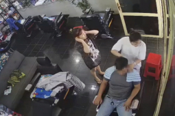 Pháp luật - Công an làm việc với người đút túi 'nhầm' iPhone 13 Promax