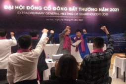 Kinh doanh - Nhà đầu tư đua nhau tháo chạy khỏi họ Apec khi có tin khởi tố