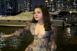 Thời trang - "2 búp bê Bình Dương, Sài thành" mặc xẻ sâu thẳm tôn vòng 1 đẹp bên bờ sông Sài Gòn