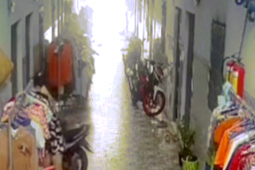 Tin tức trong ngày - CLIP: Kinh hoàng cục sạc dự phòng và điện thoại nổ làm rung chuyển khu trọ