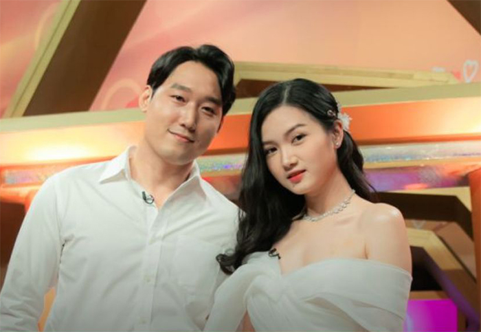 Lộ ảnh chụp cùng bạn gái cũ trước ngày cưới, chàng rể Hàn có pha xử lý không ngờ - 1