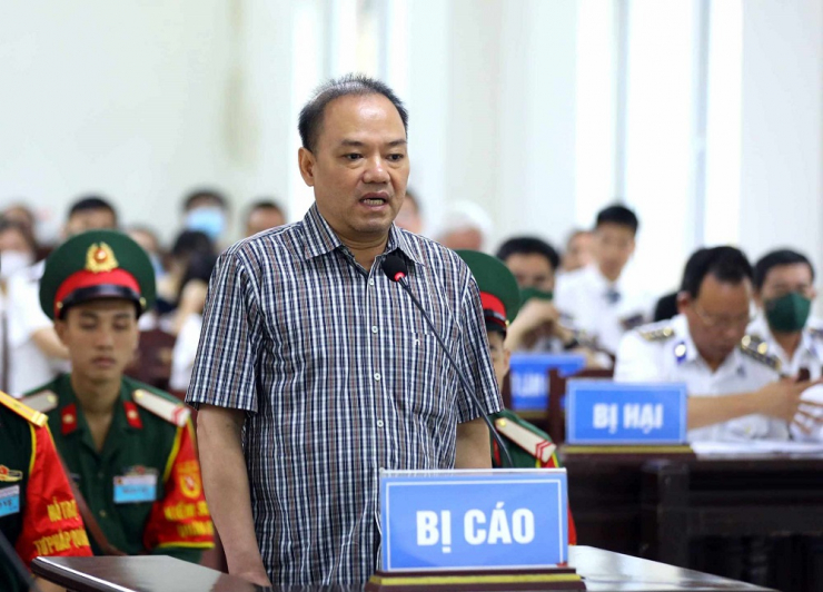 Bị cáo Phan Kim Hậu tại phiên toà. Ảnh: Thông tấn Quân sự