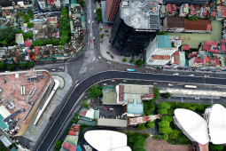 Tin tức trong ngày - Ngắm diện mạo cầu vượt chữ C đầu tiên ở Hà Nội trước ngày thông xe