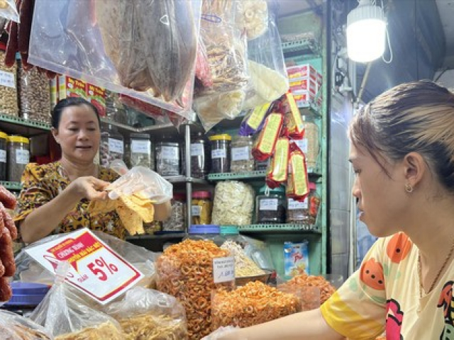 Thị trường - Tiêu dùng - TP Hồ Chí Minh: ''Chiêu'' kéo khách của chợ truyền thống