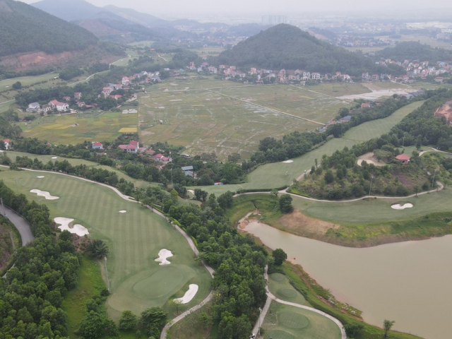 Tin tức trong ngày - Nhiều băn khoăn về việc Bắc Giang muốn đổi 86ha rừng để mở rộng sân golf Yên Dũng