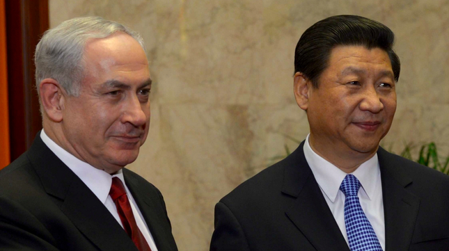 Chủ tịch Trung Quốc Tập Cận Bình và Thủ tướng Israel Benjamin Netanyahu trong cuộc gặp tại Đại lễ đường nhân dân Trung Quốc ở Bắc Kinh năm 2013. (Ảnh: GOP)