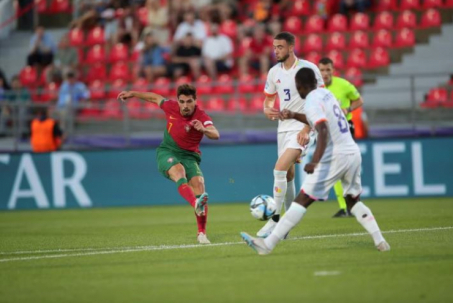 Video bóng đá U21 Bồ Đào Nha - U21 Bỉ: Đàn em Ronaldo thoát hiểm, vỡ òa phút cuối  (U21 châu Âu)