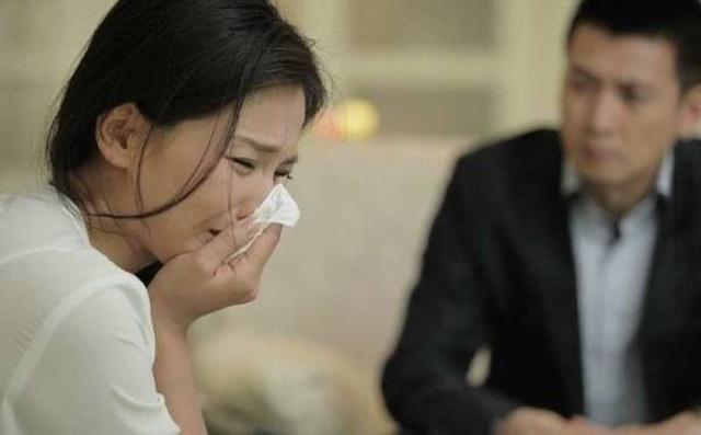 Chồng bộc lộ nhiều tính xấu khiến vợ mệt mỏi, căng thẳng mỗi ngày. Ảnh minh họa