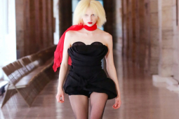 Thời trang - Buổi trình diễn mùa thu năm 2023 của Marc Jacobs sử dụng ChatGPT